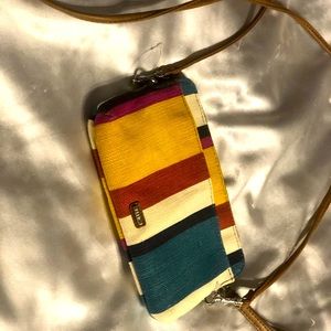 NWOT. Relic Canvas shoulder bag